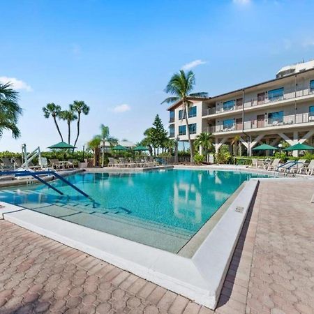 Caribbean Beach Club Fort Myers Beach Exterior foto